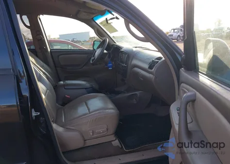 2003 Toyota Sequoia Sr5 V8 z USA, uszkodzony, nr VIN 5TDZT34A83S192322